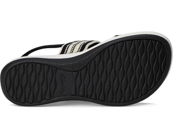Плоские сандалии Clarks Arla Stroll с технологией Cushion Plus