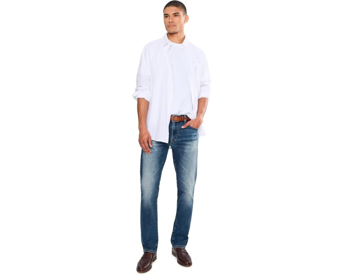 Graduate Tailored Leg Jeans in Turntable