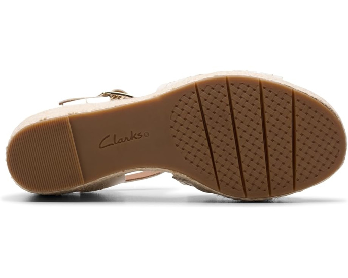 Сандалии Clarks Sabina Strap на клиновидном каблуке с перекрестными ремешками