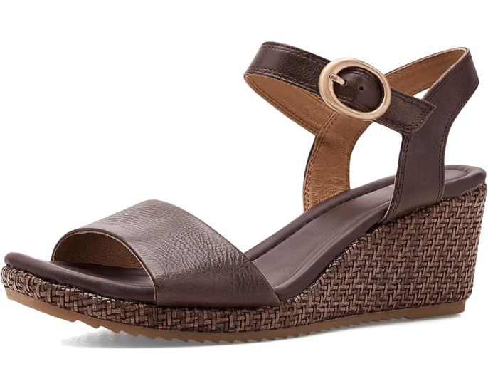 Босоножки Sofft Inez Leather на танкетке
