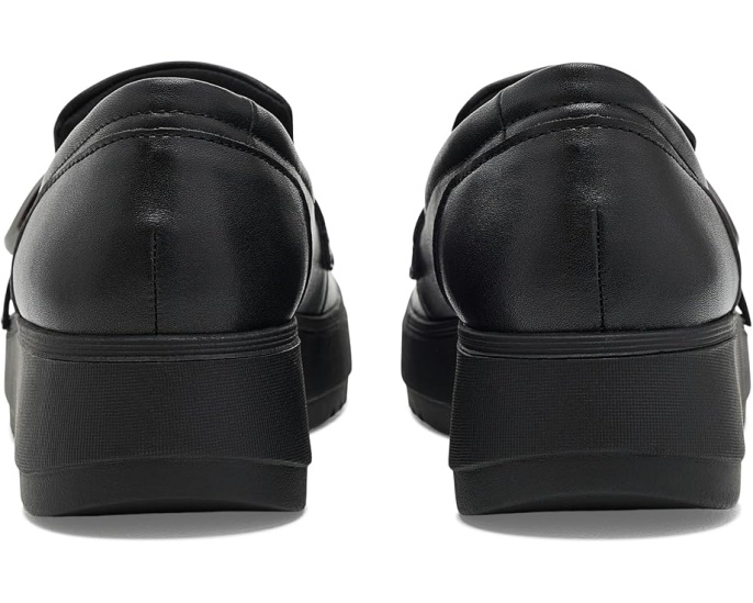 Лоферы Clarks Zylah Vine с пряжкой