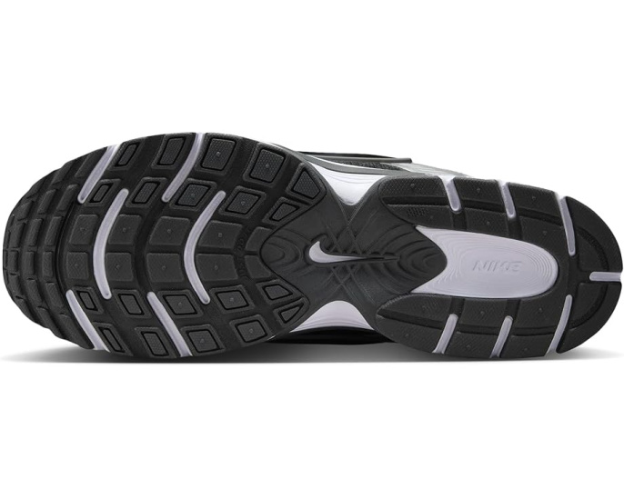 Кроссовки Nike V5 RNR с массивной пеной и ретро-дизайном
