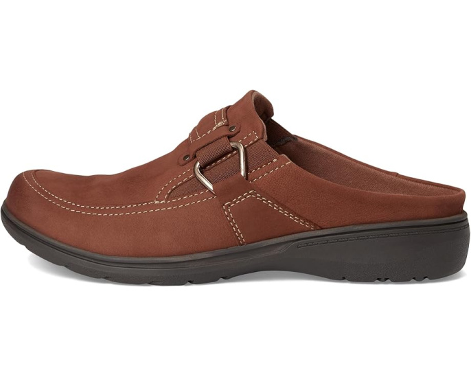 Слипоны Clarks Carleigh Viola из кожи с эластичной вставкой и фурнитурой