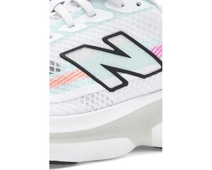Кроссовки Ellipse V1 Breathe New Balance на каждый день