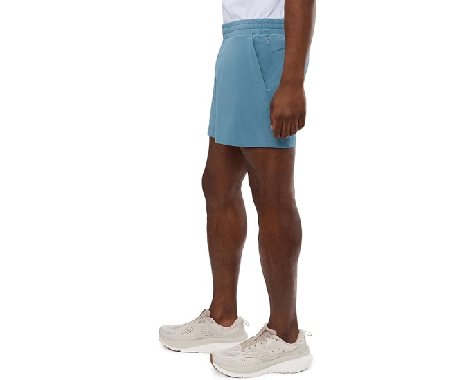 Беговые шорты Beyond Yoga Short Run 5 с подкладкой и карманами