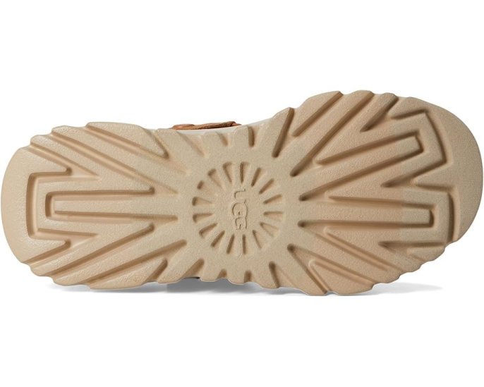 UGG Peakmod Lowcut с регулируемым ремешком и подошвой из сахарного тростника