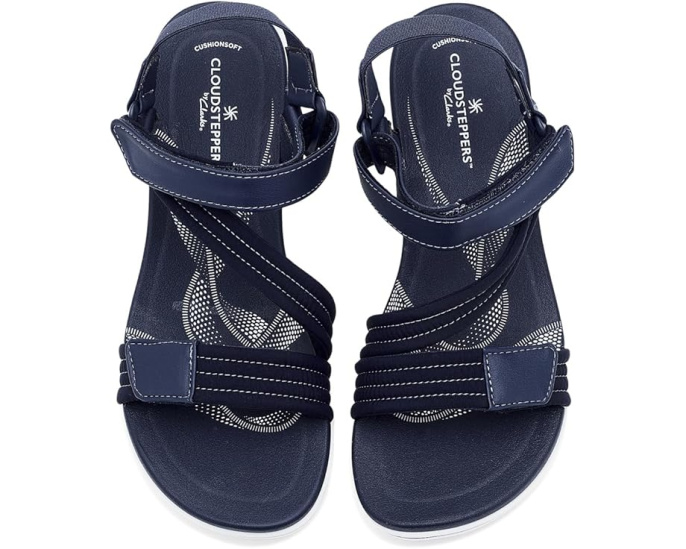 Сандалии Clarks Breezerae Sun на платформе с регулируемыми ремешками
