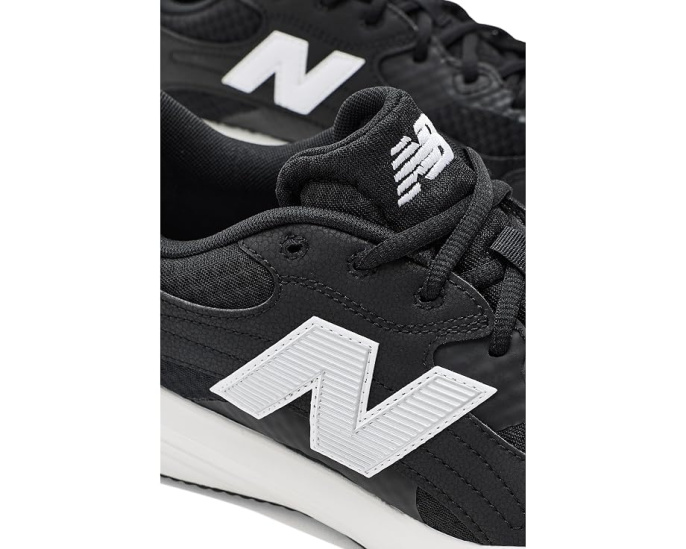 Кроссовки New Balance 696v7 теннисные для корта
