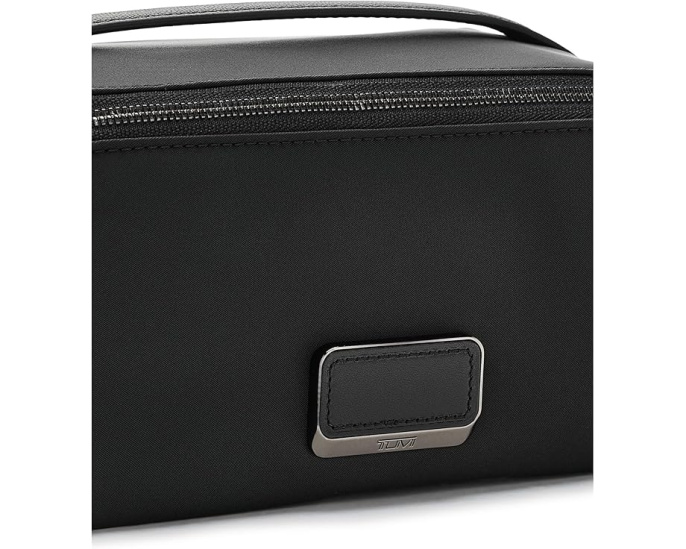 Косметичка Tumi Dallas с двойной молнией и нилоном