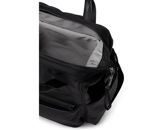 Baggallini Soho с защитой от RFID и отделением для ноутбука 15 дюймов
