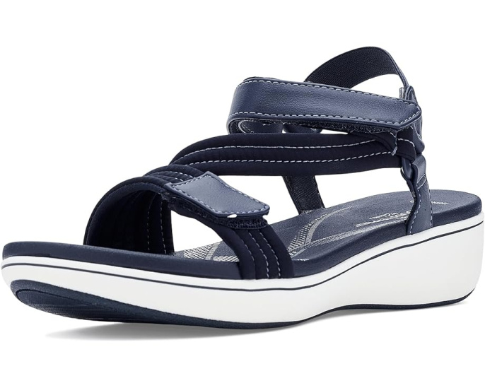 Сандалии Clarks Breezerae Sun на платформе с регулируемыми ремешками