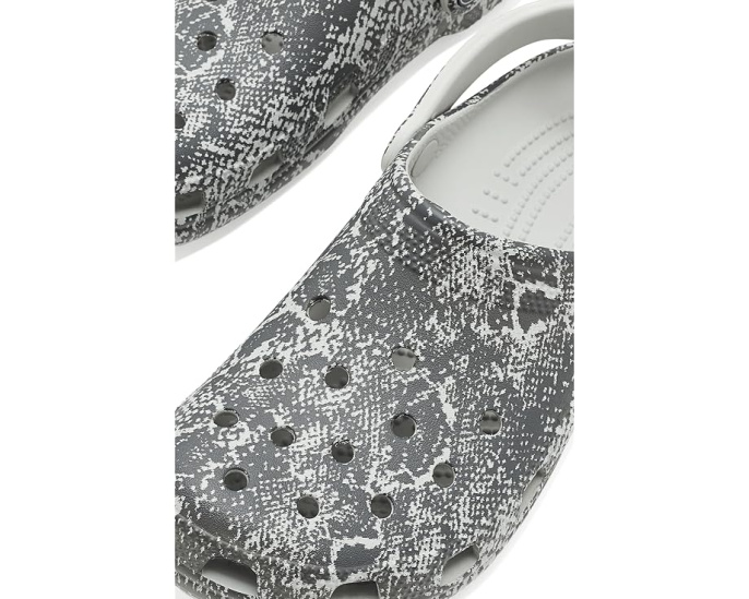 Клоги Crocs Classic Animal Print с анималистичным принтом