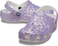 Клоги Classic Geometric от Crocs с геометрическим дизайном