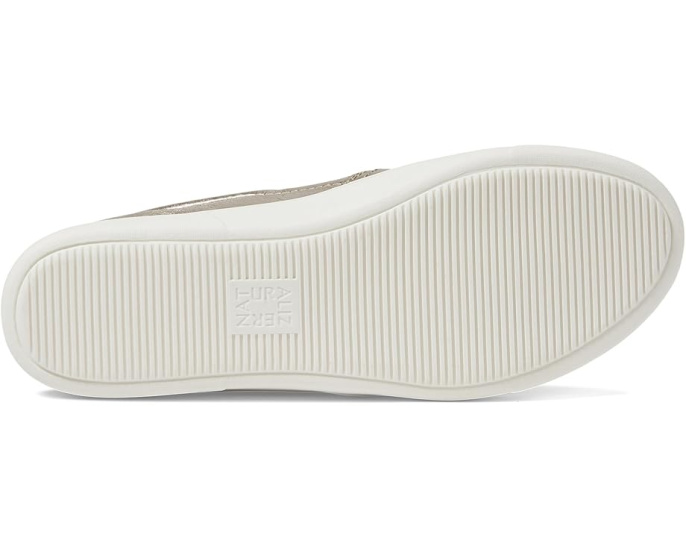 Слипоны Naturalizer Marianne с технологией Contour+ Comfort