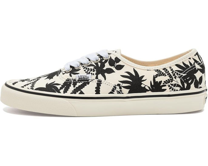 Кроссовки Vans Authentic из текстиля в классическом дизайне