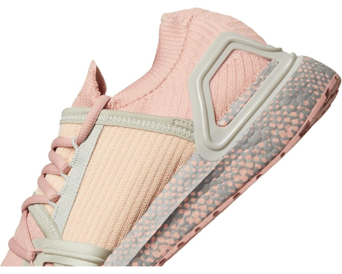 Кроссовки adidas by Stella McCartney Ultraboost DNA для бега