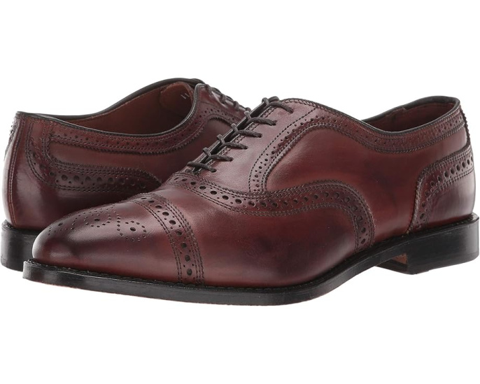 Оксфорды Allen Edmonds Strand с перфорацией и отделкой патina