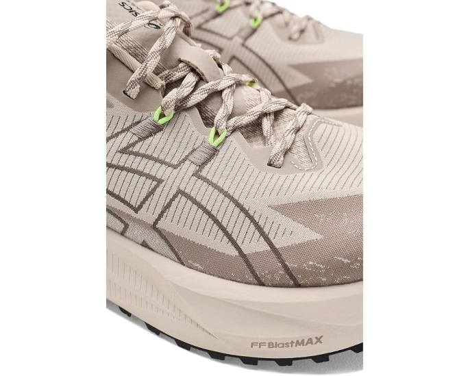Кроссовки ASICS Blazeblast для бега по бездорожью