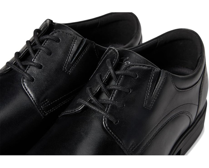 Туфли Clarks Steadwell Lace с миндалевидным носком и противоскользящей подошвой