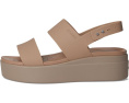 Сандалии Crocs Brooklyn Low Wedge на платформе с технологией LiteRide