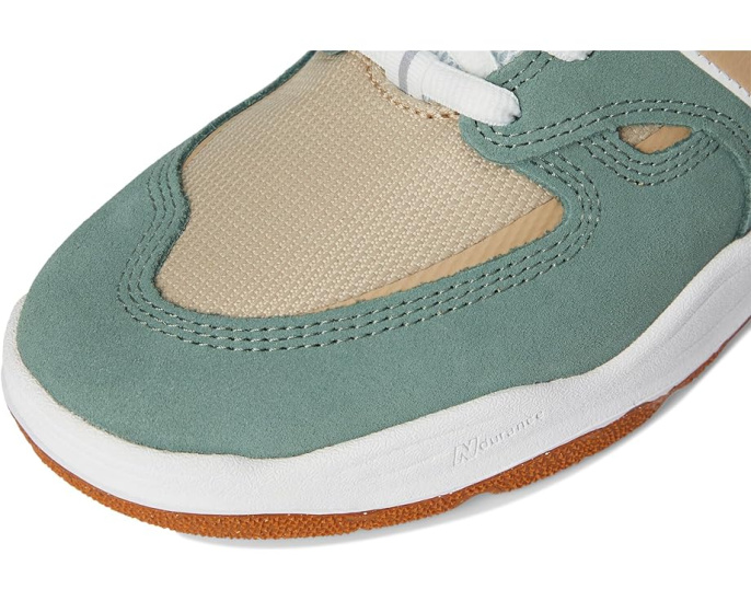 Скейтбординг кроссовки New Balance Numeric Tiago Lemos 1010 с технологией FuelCell