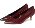 Туфли Calvin Klein Voneta на каблуке kitten heel с острым носком