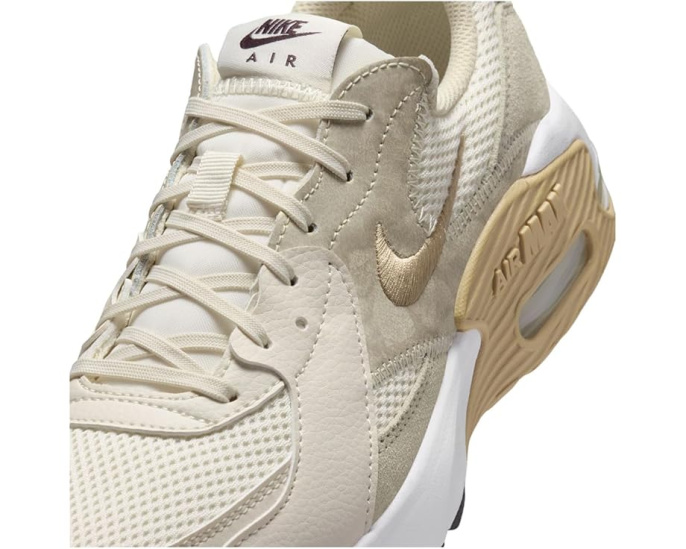 Кроссовки Nike Air Max Excee SE с сетчатым верхом