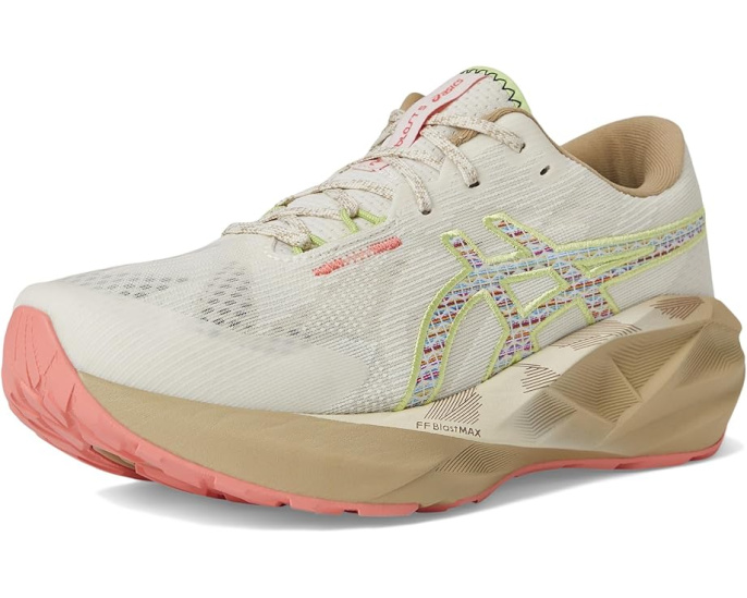 Трейловые кроссовки ASICS Novablast 5 Trail с амортизацией FF Blast Max