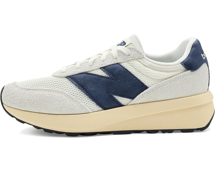 Кроссовки New Balance 370 в винтажном стиле