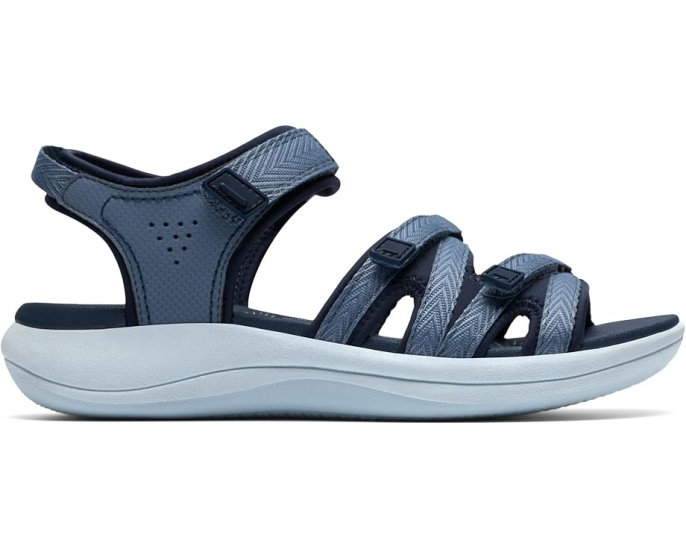 Сандалии Clarks Mira Madi с тремя ремешками и стелькой Cushion Soft