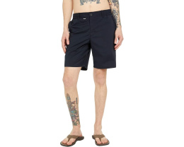 In The Moment 19" Hybrid Shorts