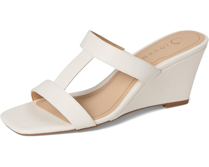 Босоножки Clodie на танкетке от Journee Collection