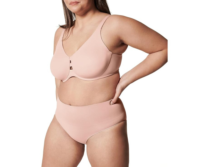 Бюстгальтер Low Profile Minimizer от Spanx