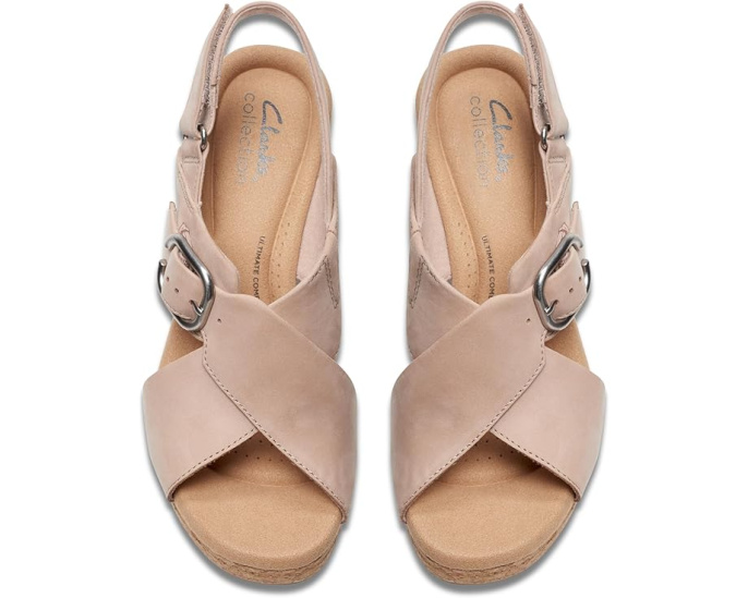 Босоножки Clarks Giselle Dove на клине с перекрещивающимися ремешками