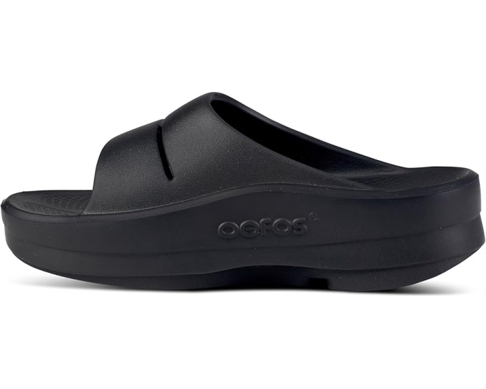 Сланцы OOFOS OOmega OOahh Slide с технологией OOfoam