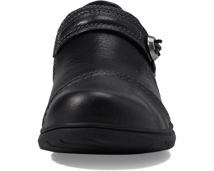 Обувь Clarks Carleigh Pearl из нубука для легкого надевания с круглым носком