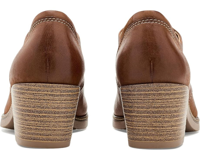 Туфли Maris на шнуровке от Dansko с каблуком из стопки