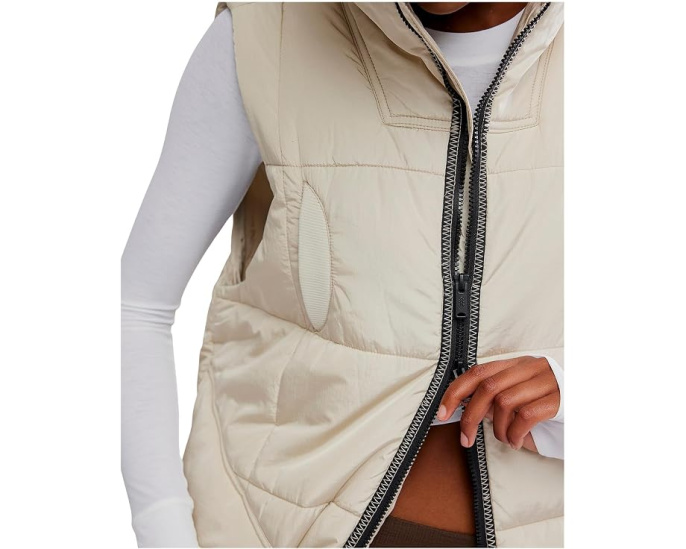 FP Movement Утепленный жилет On The Move Packable Vest Бежевый