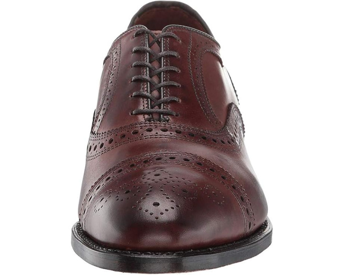 Оксфорды Allen Edmonds Strand с перфорацией и отделкой патina