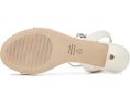 Босоножки Kellie Sandals 50 Stuart Weitzman на каблуке 5 см кремового цвета