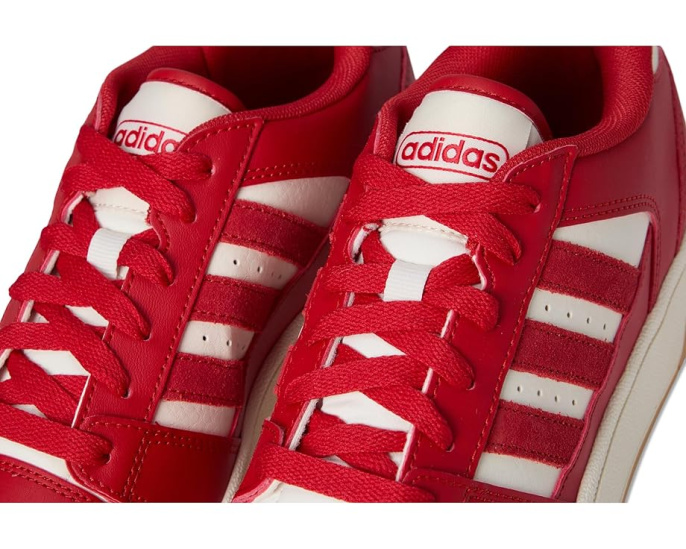 Кроссовки Adidas Turnaround с перфорированным верхом и резиновой подошвой-чашкой