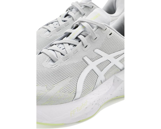 Кроссовки ASICS Novablast 6 Platinum