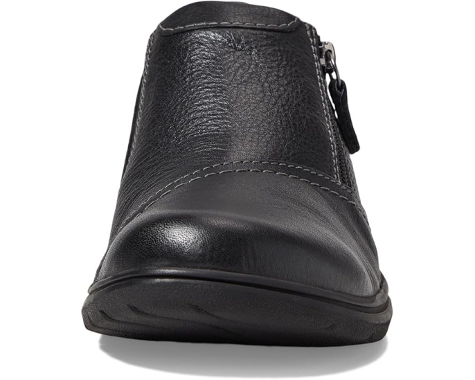 Туфли Clarks Carleigh Ray на плоской подошве с кожаным верхом и молнией