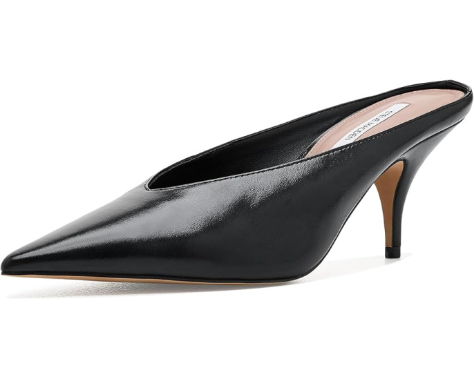 Лодочки Fonza с острым носком от Steve Madden