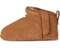 UGG Baby Classic Ultra Mini для младенцев с овчиной