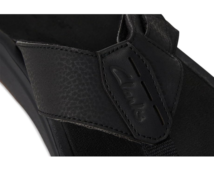 Сандалии Clarks Breeze с регулируемым ремнем и стелькой из ЭВА
