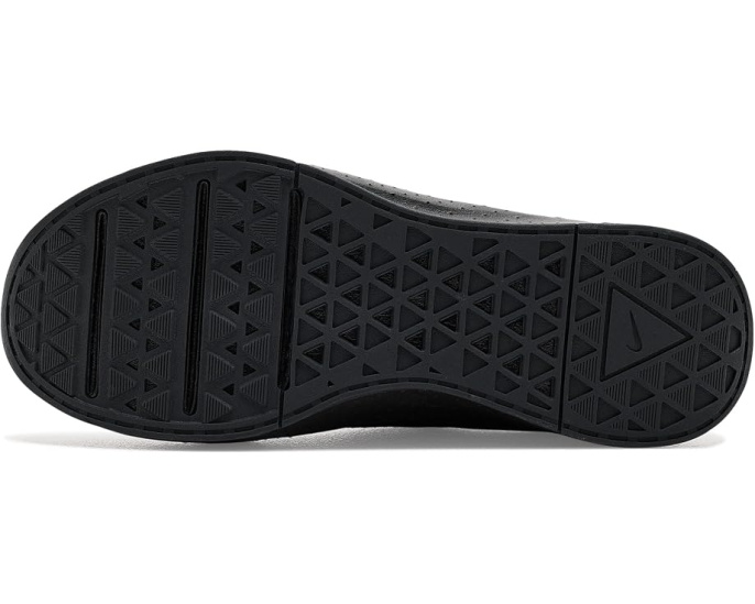 Nike Mc Trainer 4 кроссовки спортивные и легкие
