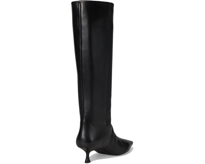 Ботильоны Stuart Weitzman Naomi 50 с острым носком и каблуком-стилет