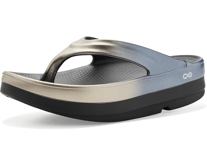 Сандалии OOFOS Oomega Oolala Luxe Thong на платформе 4 см