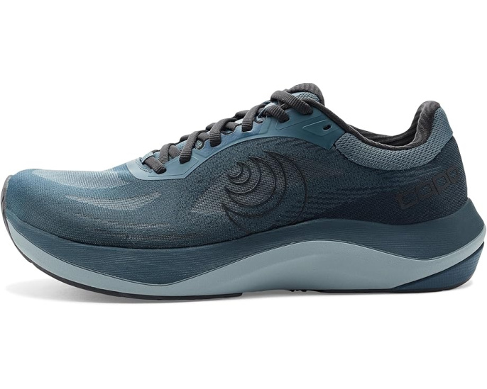 Кроссовки Topo Athletic Ultrafly 6 с поддержкой для ежедневных тренировок